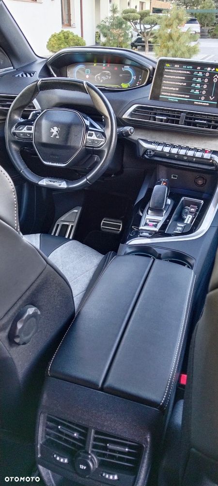 Peugeot 3008 Hybrid4 300 e-EAT8 GT - 5