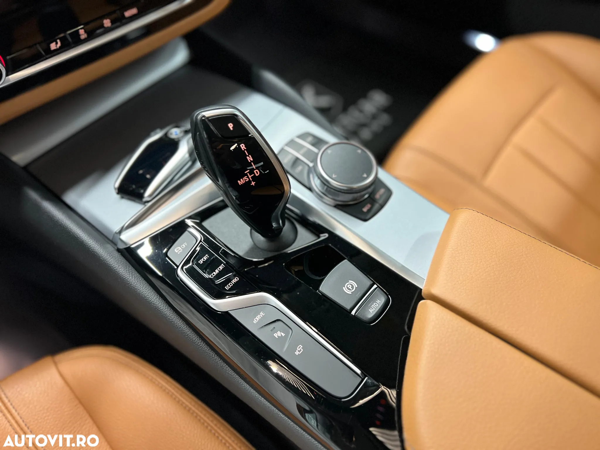 BMW Seria 5 530e Aut. - 16