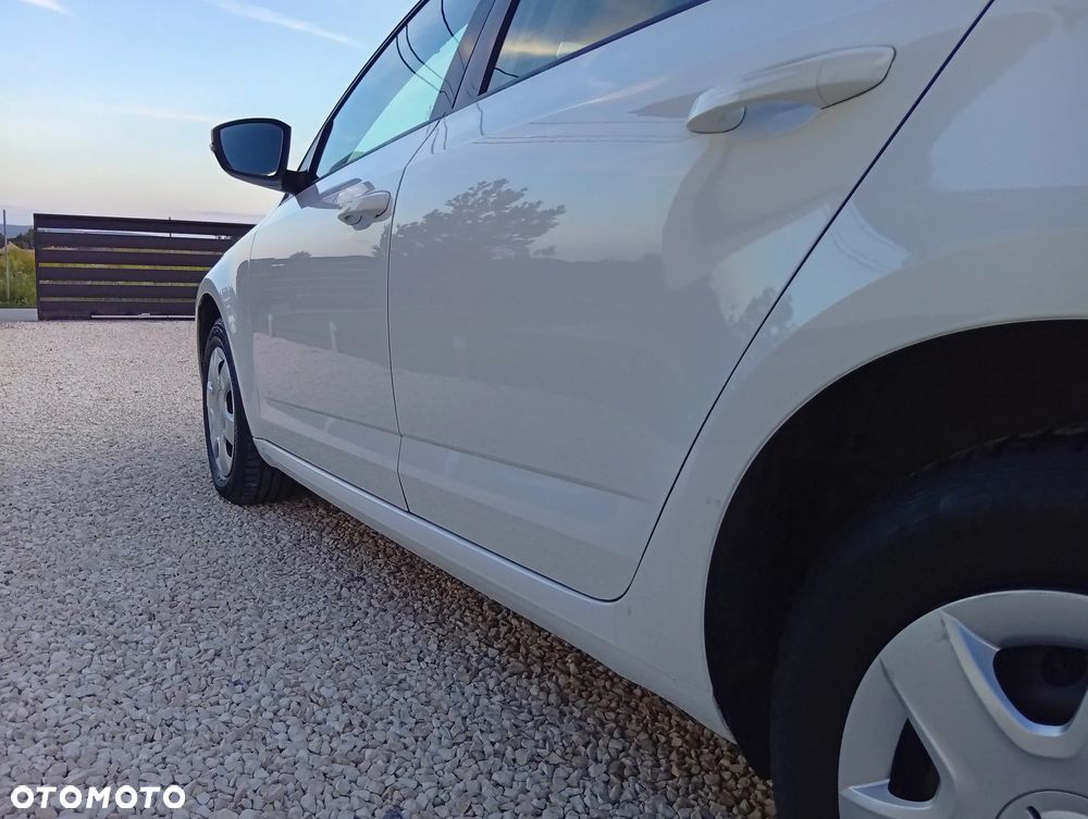Skoda Octavia 1.6 TDI Active - 8