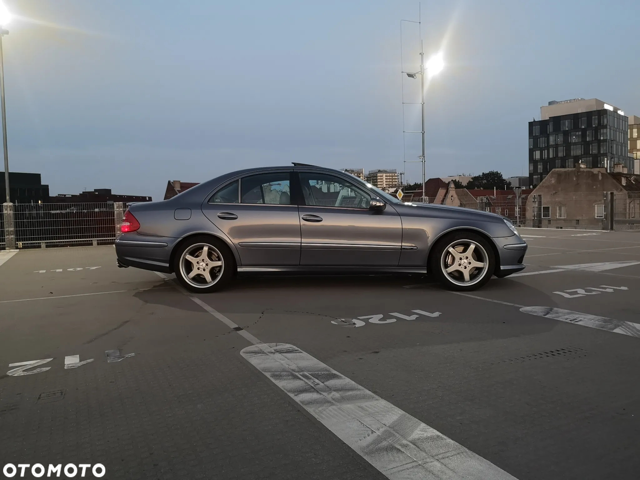 Mercedes-Benz Klasa E 500 Avantgarde - 25