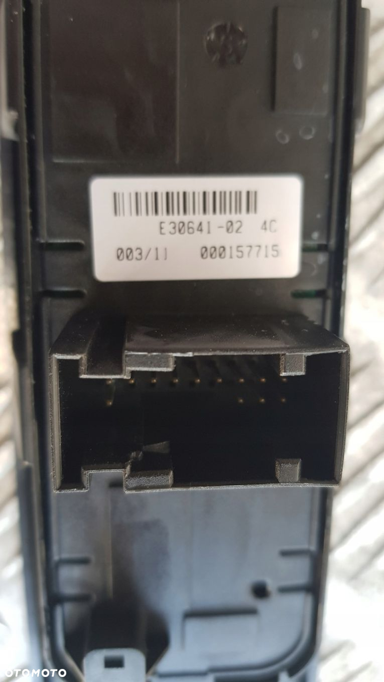 PEUGEOT 207 PRZEŁĄCZNIK SZYB LEWY PRZÓD 96642446xt - 6