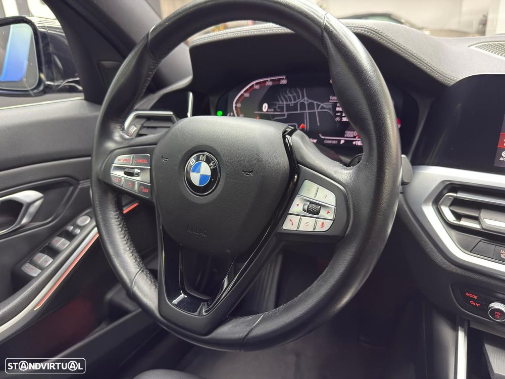 BMW 320 d Touring Line Sport Shadow Auto - 27