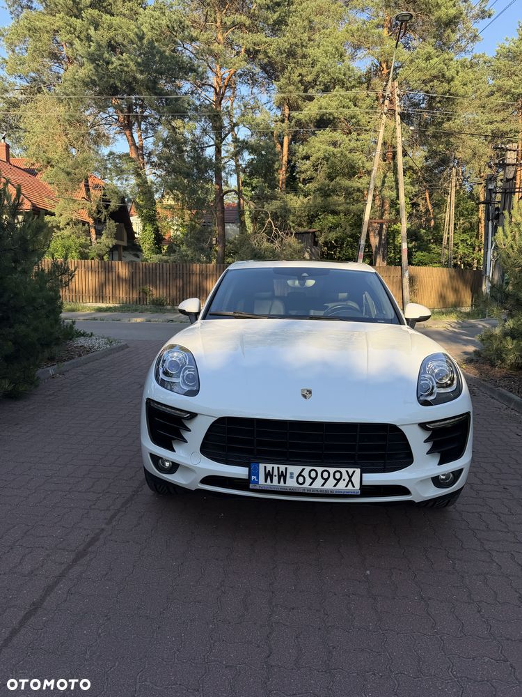 Porsche Macan Standard - 2