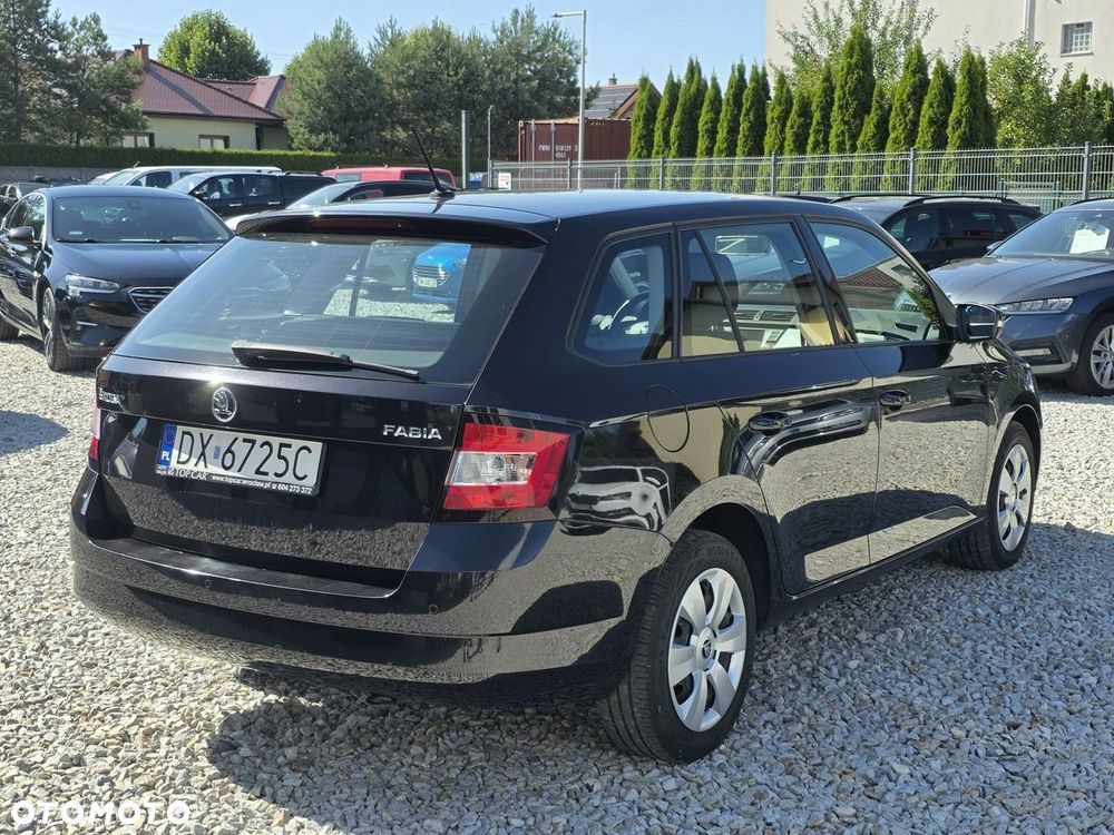 Skoda Fabia 1.2 TSI Active - 9