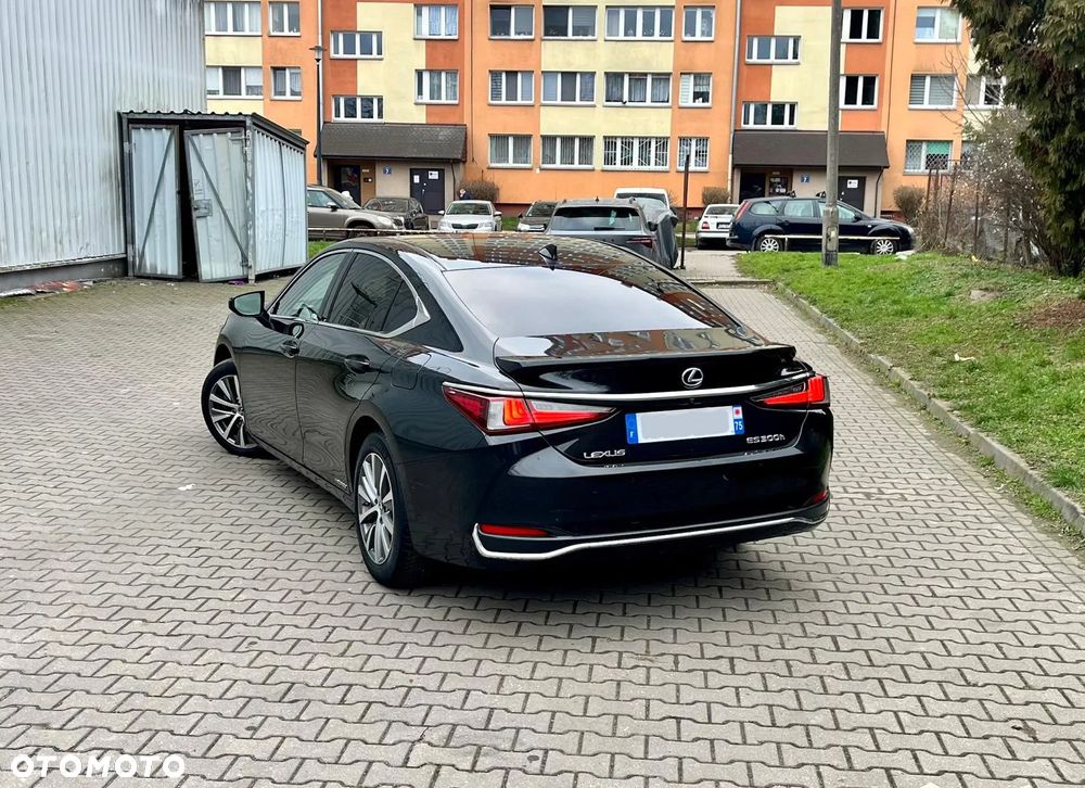Lexus ES 300h Elegance - 3