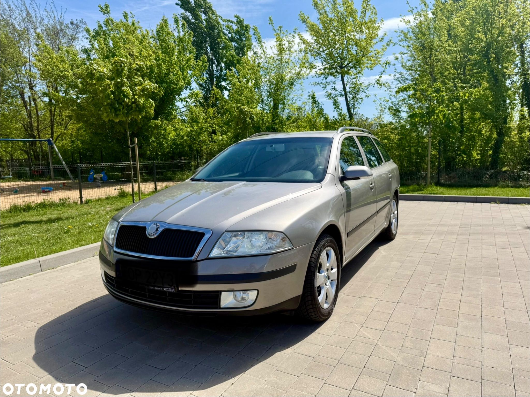 Skoda Octavia 1.6 Ambiente - 1
