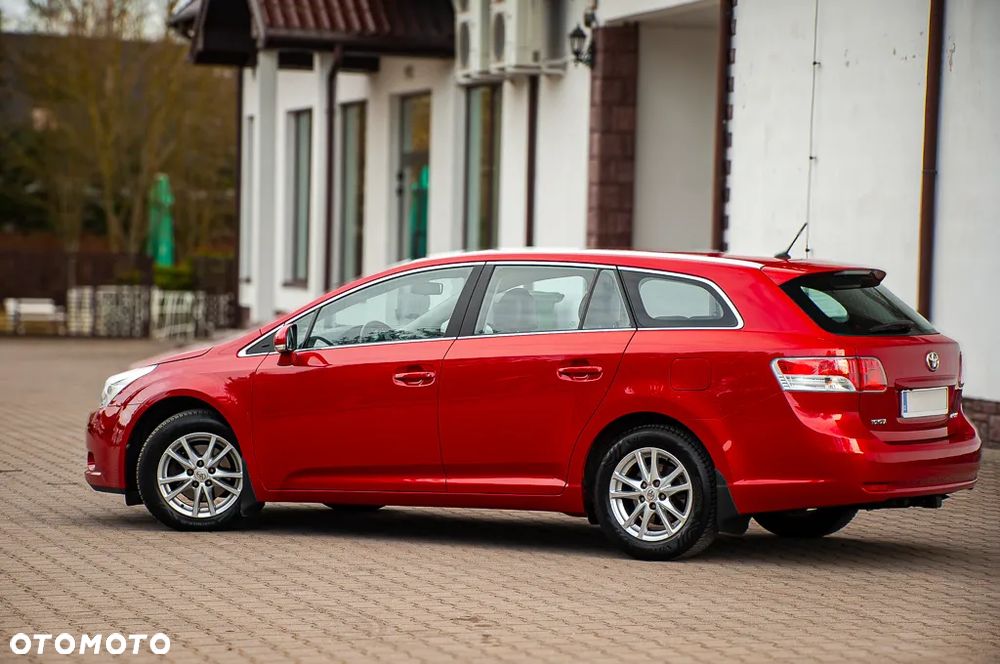 Toyota Avensis 1.8 Sol MS - 19