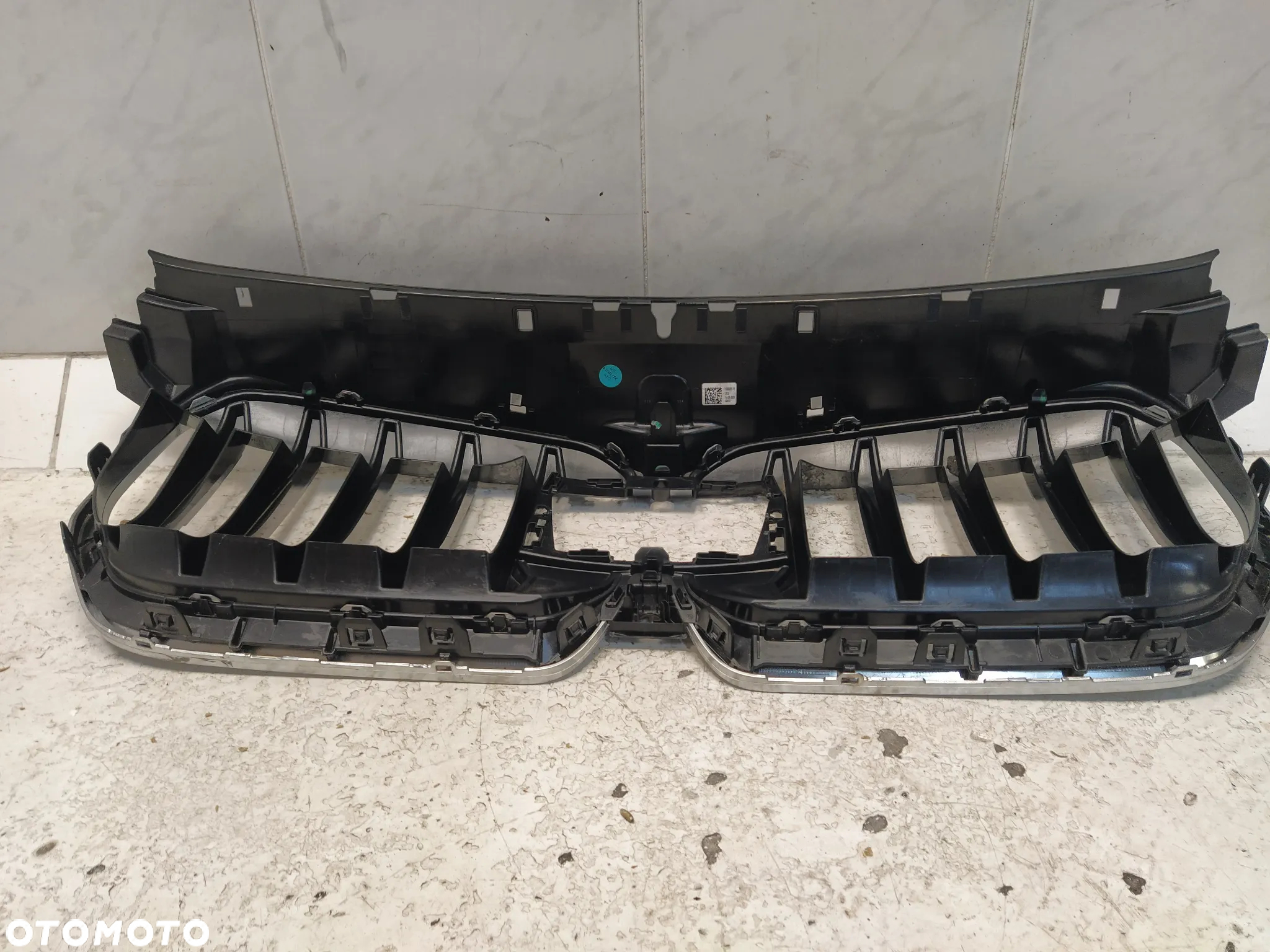 BMW X1 U11 GRILL ATRAPA CHŁODNICY KRATKA NERKA CHROM FRONT I RAMKA CZARNY ŚRODEK NOWY ORYGINAŁ - 11