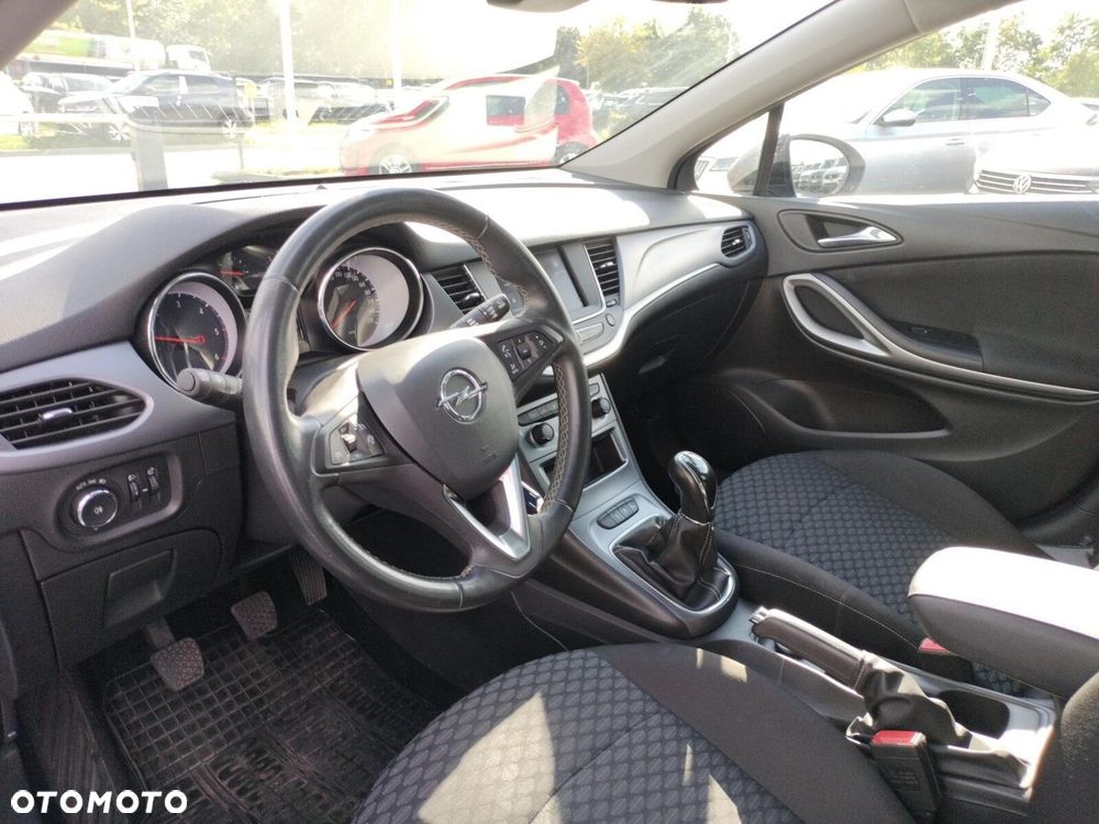Opel Astra - 9