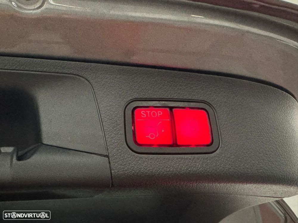 Mercedes-Benz GLA 250 e AMG Line - 13