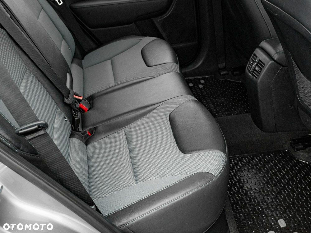 Kia Niro 64kWh L - 33