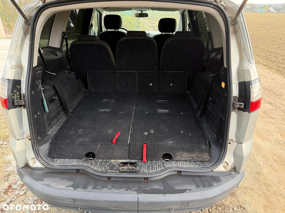 Ford S-Max - 14