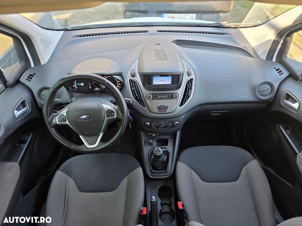 Ford Tourneo Courier 1.5 TDCi Titanium - 5
