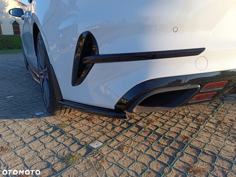 Kia ProCeed 1.6 T-GDI GT DCT - 6