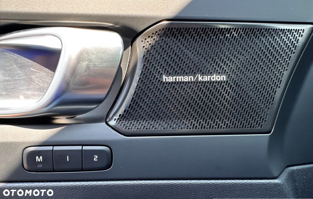 Volvo XC 40 B4 Ultimate Dark - 15