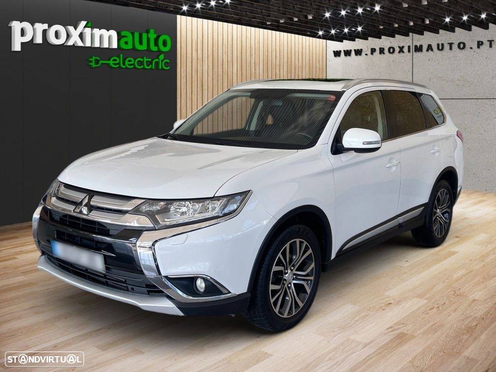 Mitsubishi Outlander 2.2 DI-D Instyle Navi