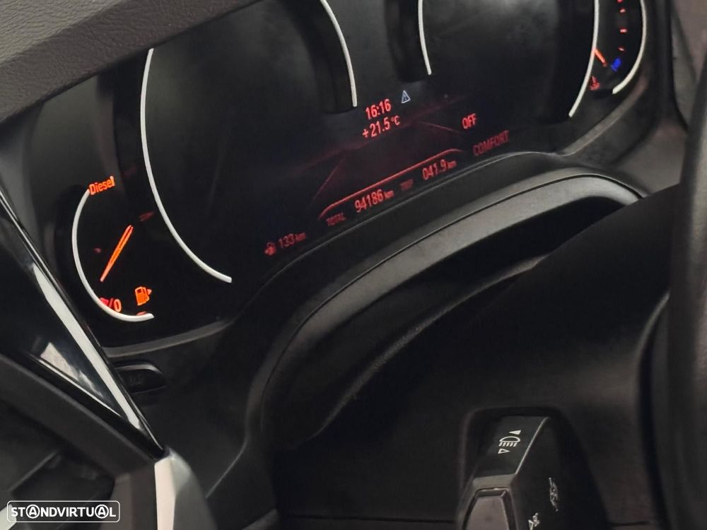 BMW 318 d Touring Line Sport Auto - 12