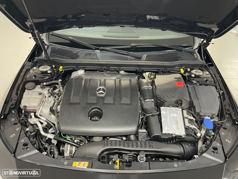 Mercedes-Benz CLA 180 d Shooting Brake 7G-DCT - 12