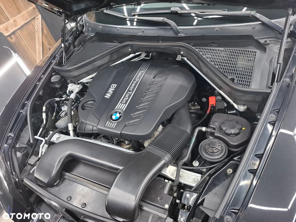 BMW X6 - 25