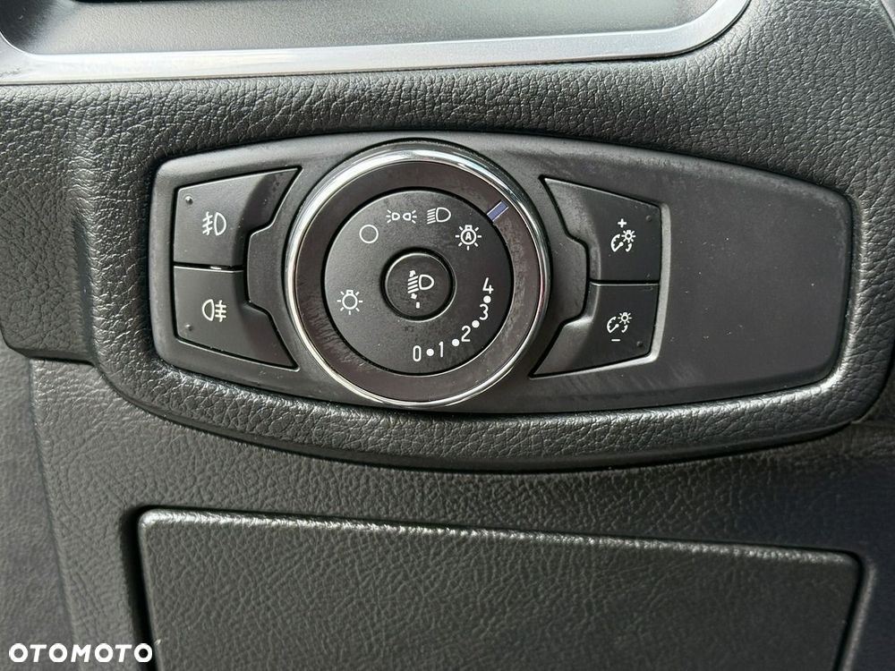 Ford S-Max 2.0 EcoBlue Titanium - 19