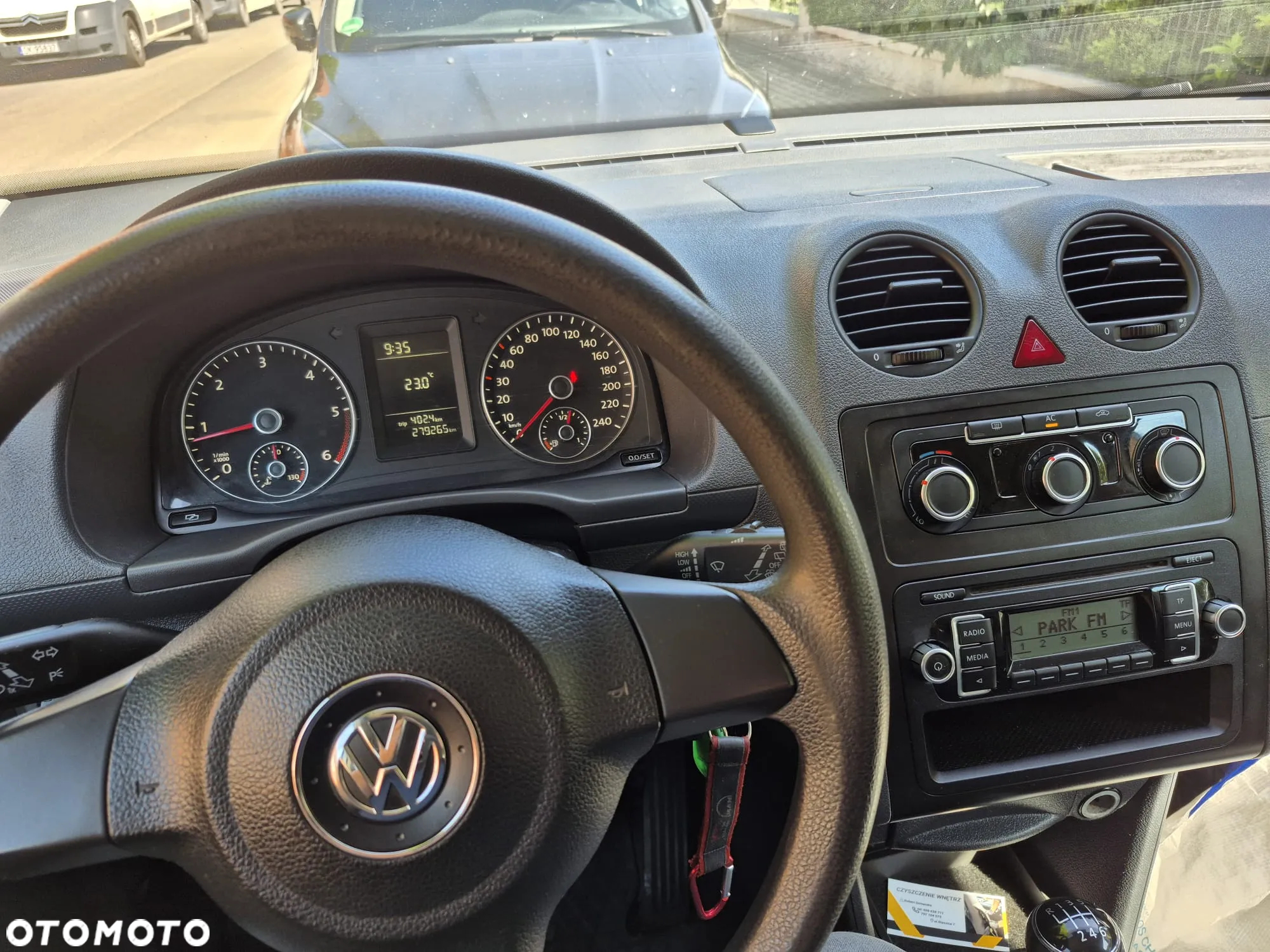 Volkswagen Caddy Maxi 2.0 TDI Comfortline - 8