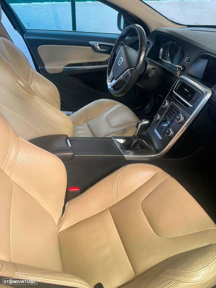 Volvo S60 2.0 D3 Momentum - 6