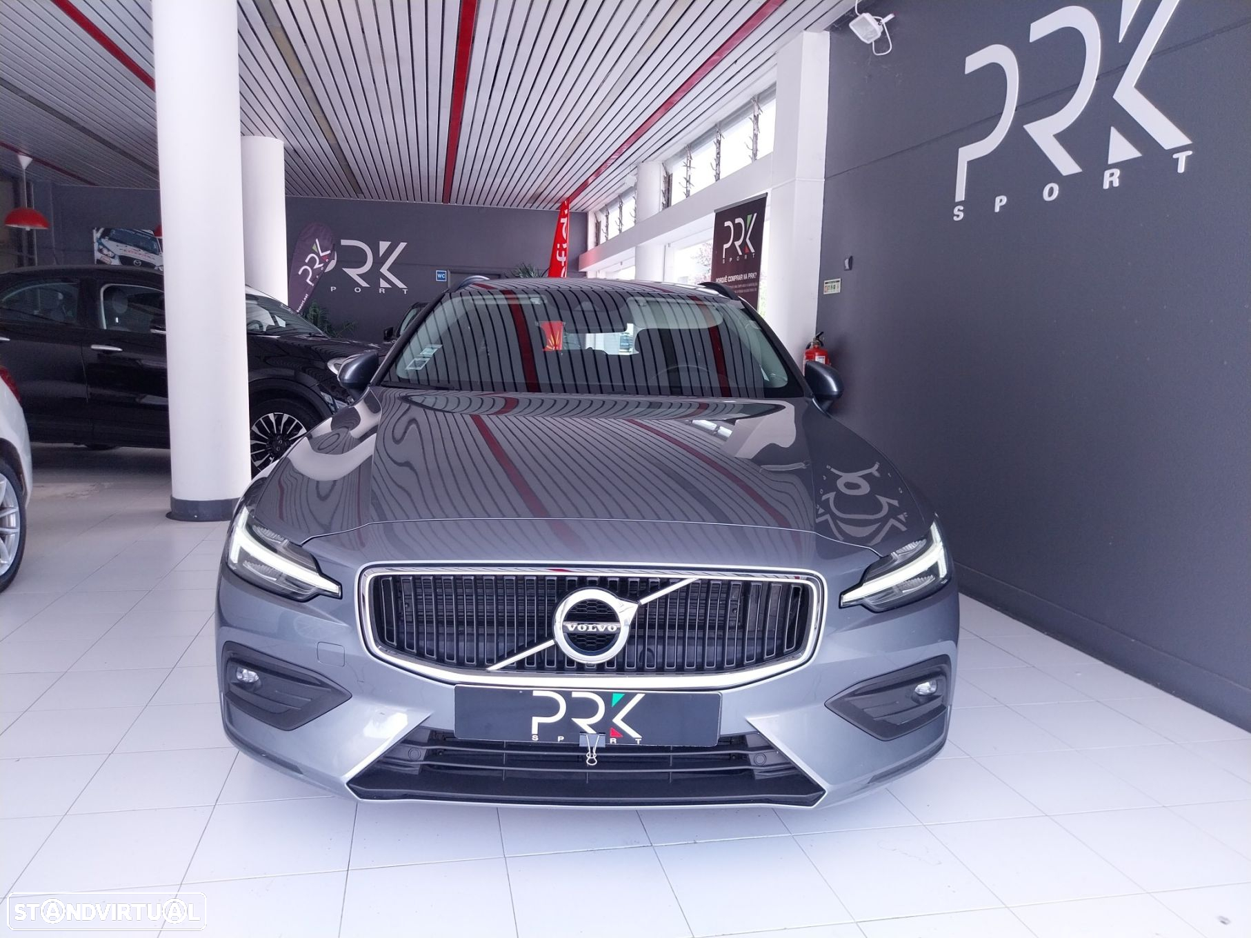 Volvo V60 2.0 D3 Momentum - 2