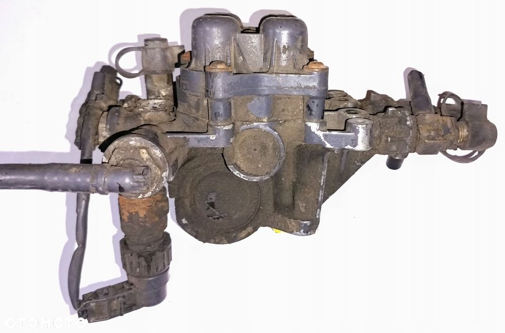 Zawór zabezpieczający wieloobwodowy Mercedes-Benz Actros - 1