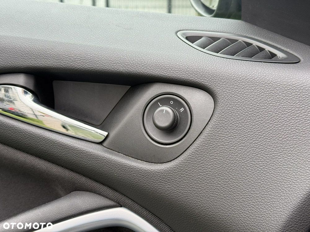 Opel Zafira - 25