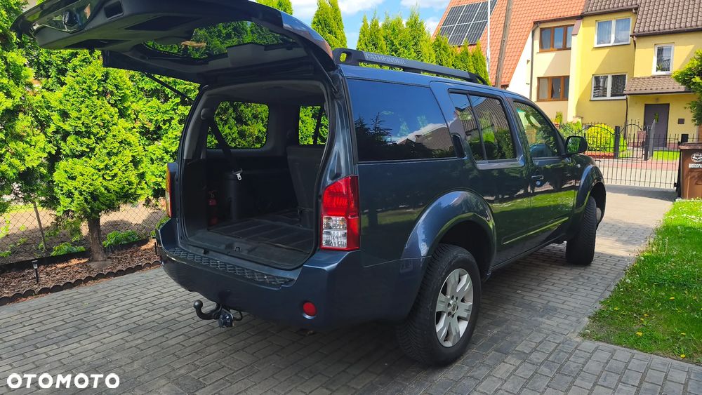 Nissan Pathfinder - 10