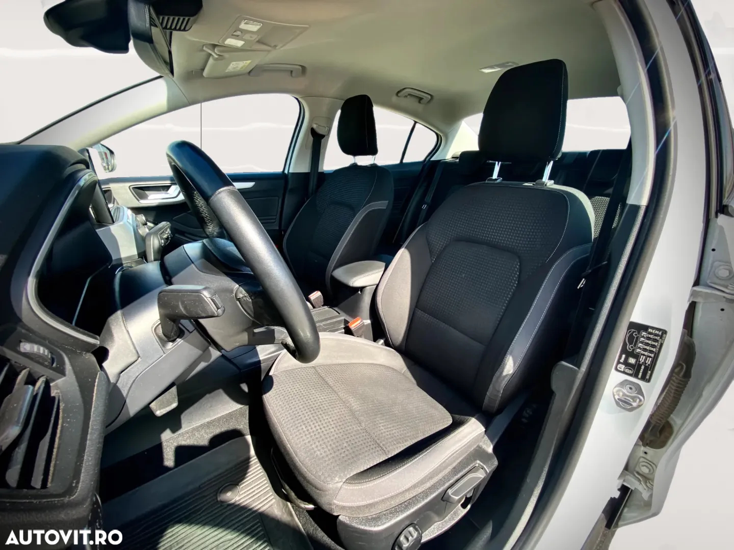 Ford Focus 1.5 EcoBlue Connected - 5