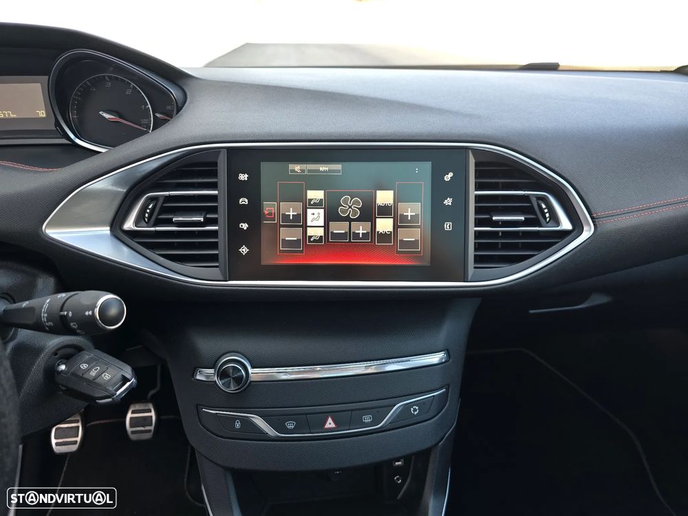 Peugeot 308 SW 1.6 BlueHDi GT Line - 24