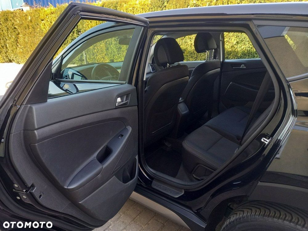 Hyundai Tucson blue 1.7 CRDi 2WD Trend - 28