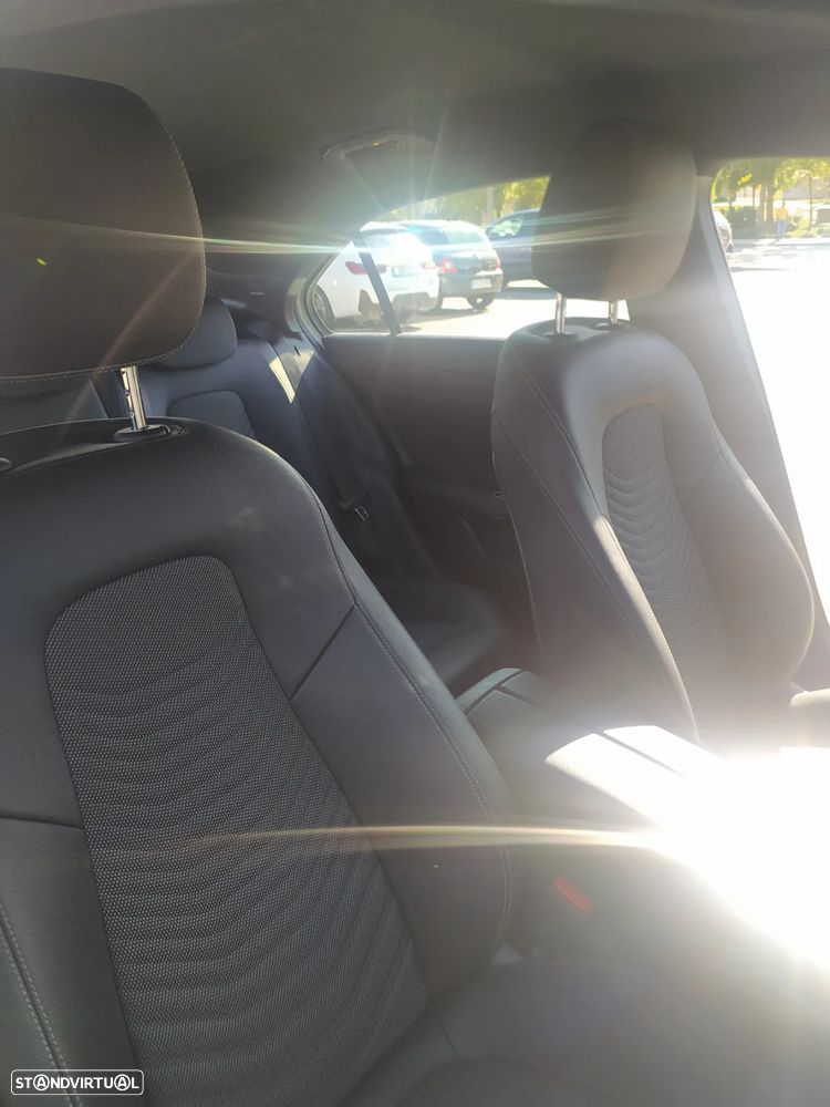 Mercedes-Benz A 180 Limousine d Style Plus Aut. - 16