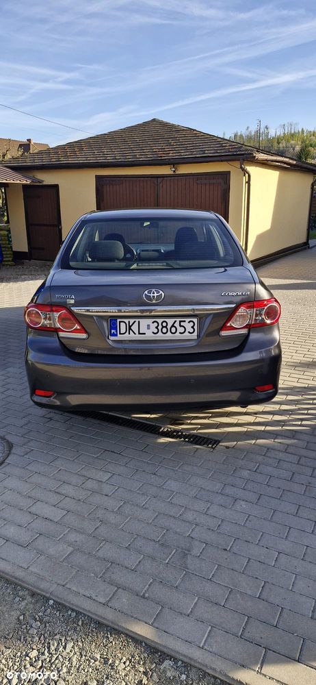 Toyota Corolla - 2