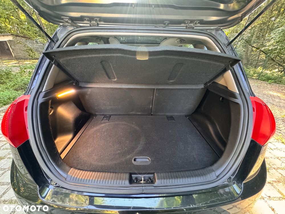 Kia Venga 1.4 S - 12