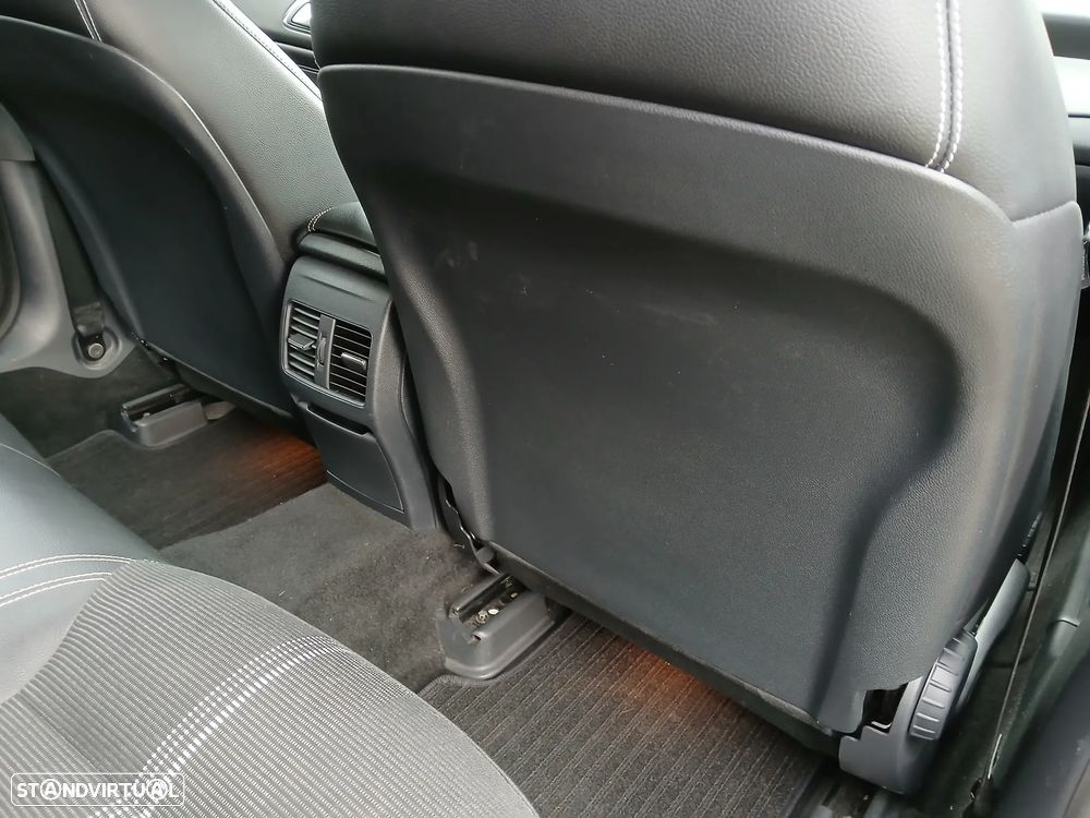 Mercedes-Benz CLA 200 (CDI) d Urban - 15