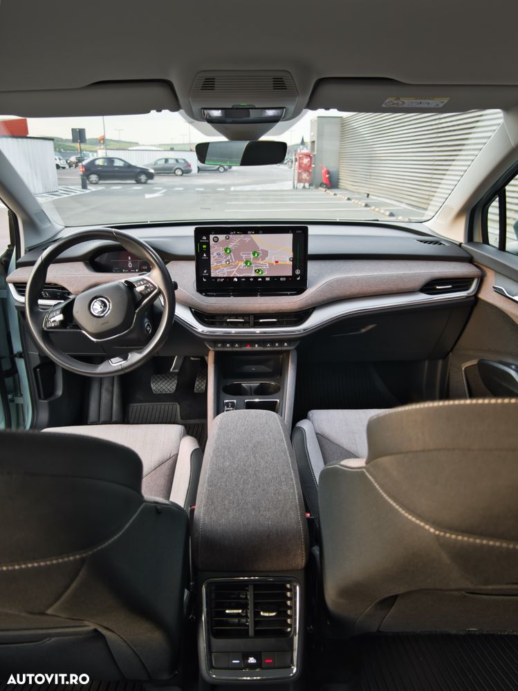 Skoda Enyaq iV Electric 60 - 17