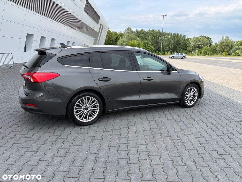 Ford Focus 1.5 EcoBlue Start-Stopp-System TITANIUM DESIGN - 4