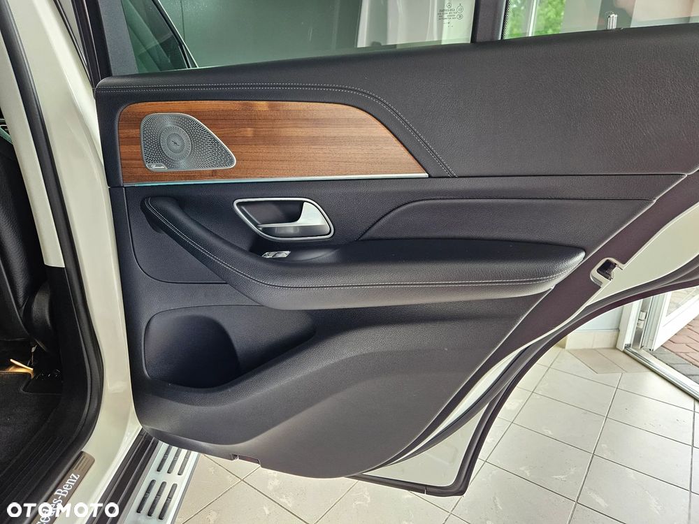 Mercedes-Benz GLE - 28