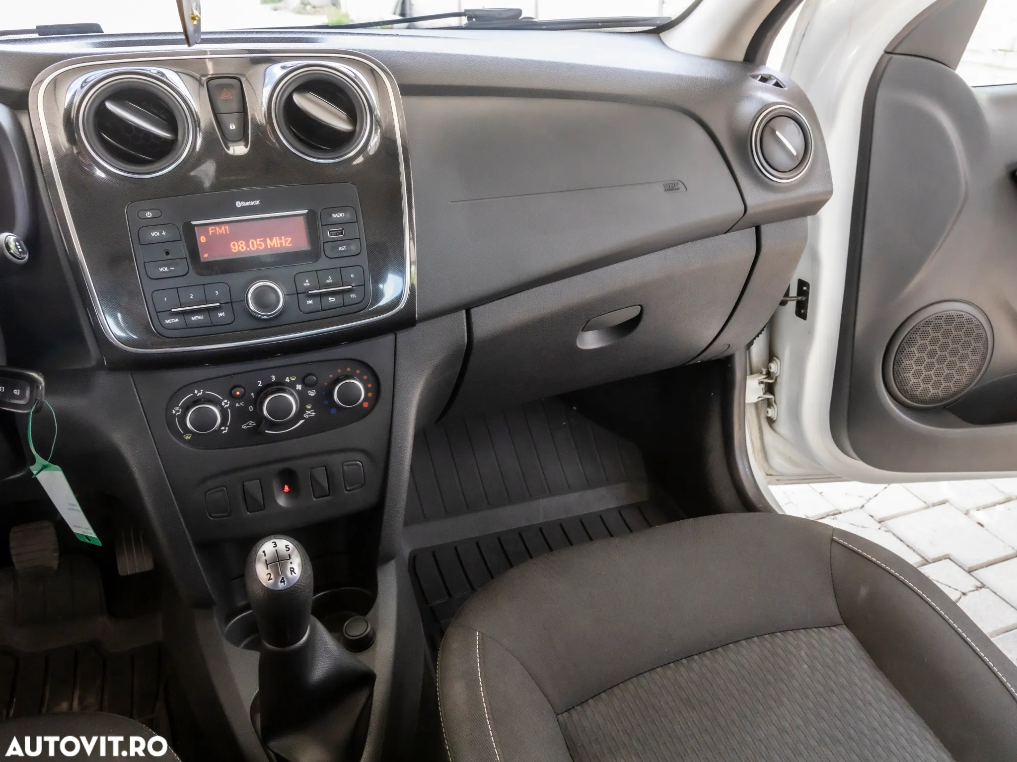 Dacia Logan 1.5 Blue dCi Laureate - 16