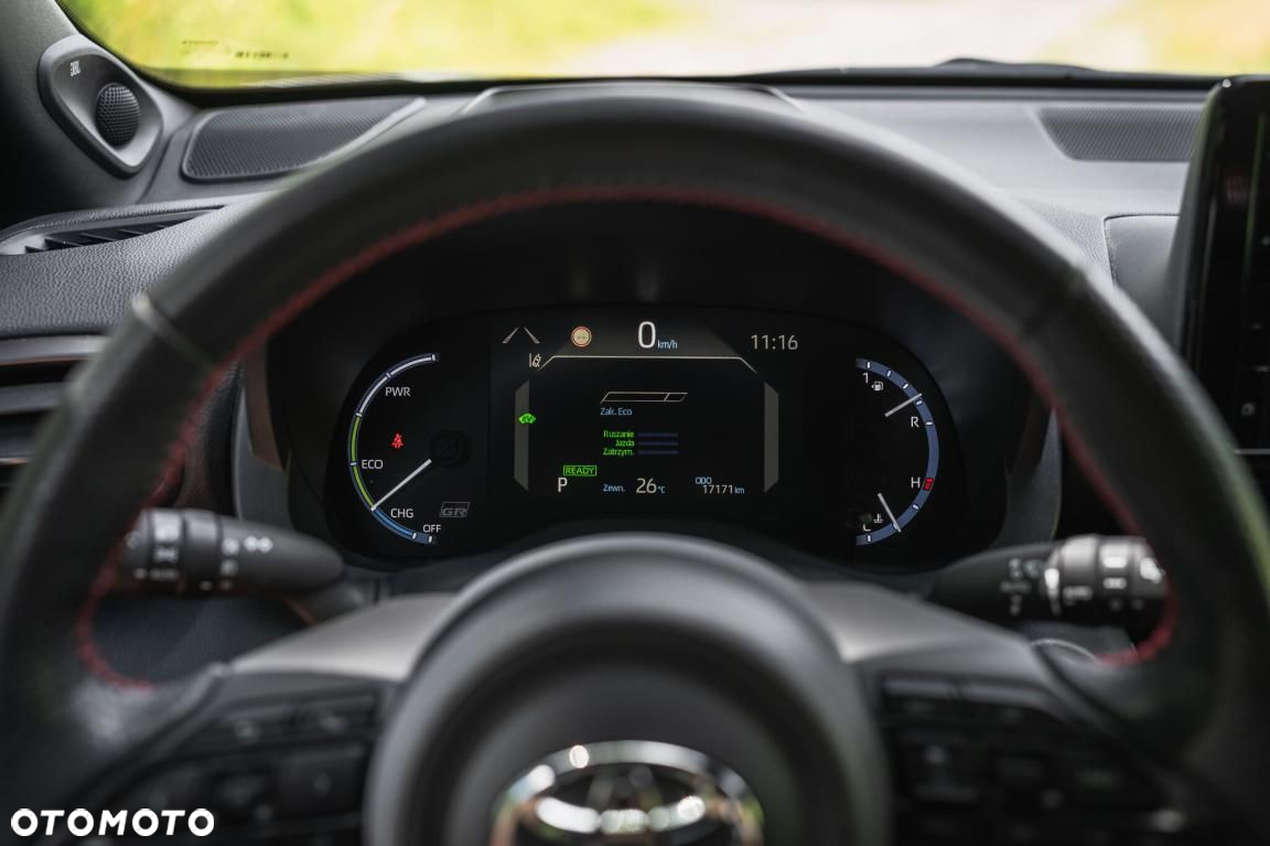Toyota Yaris Cross - 15