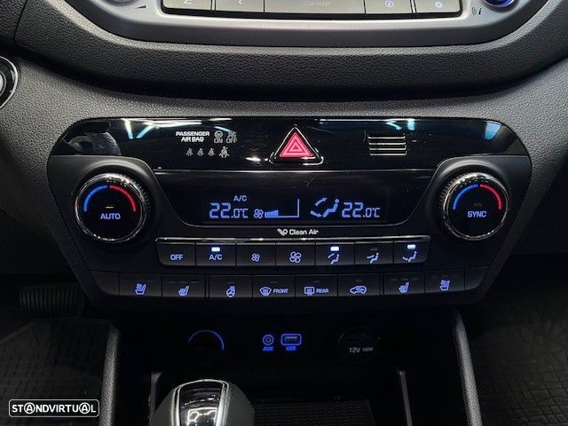 Hyundai Tucson 2.0 CRDi 4WD Auto Premium - 18