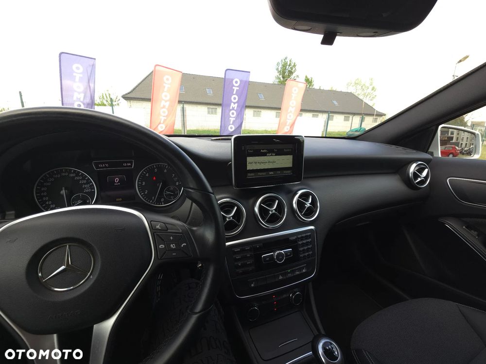 Mercedes-Benz Klasa A 180 (BlueEFFICIENCY) Style - 32