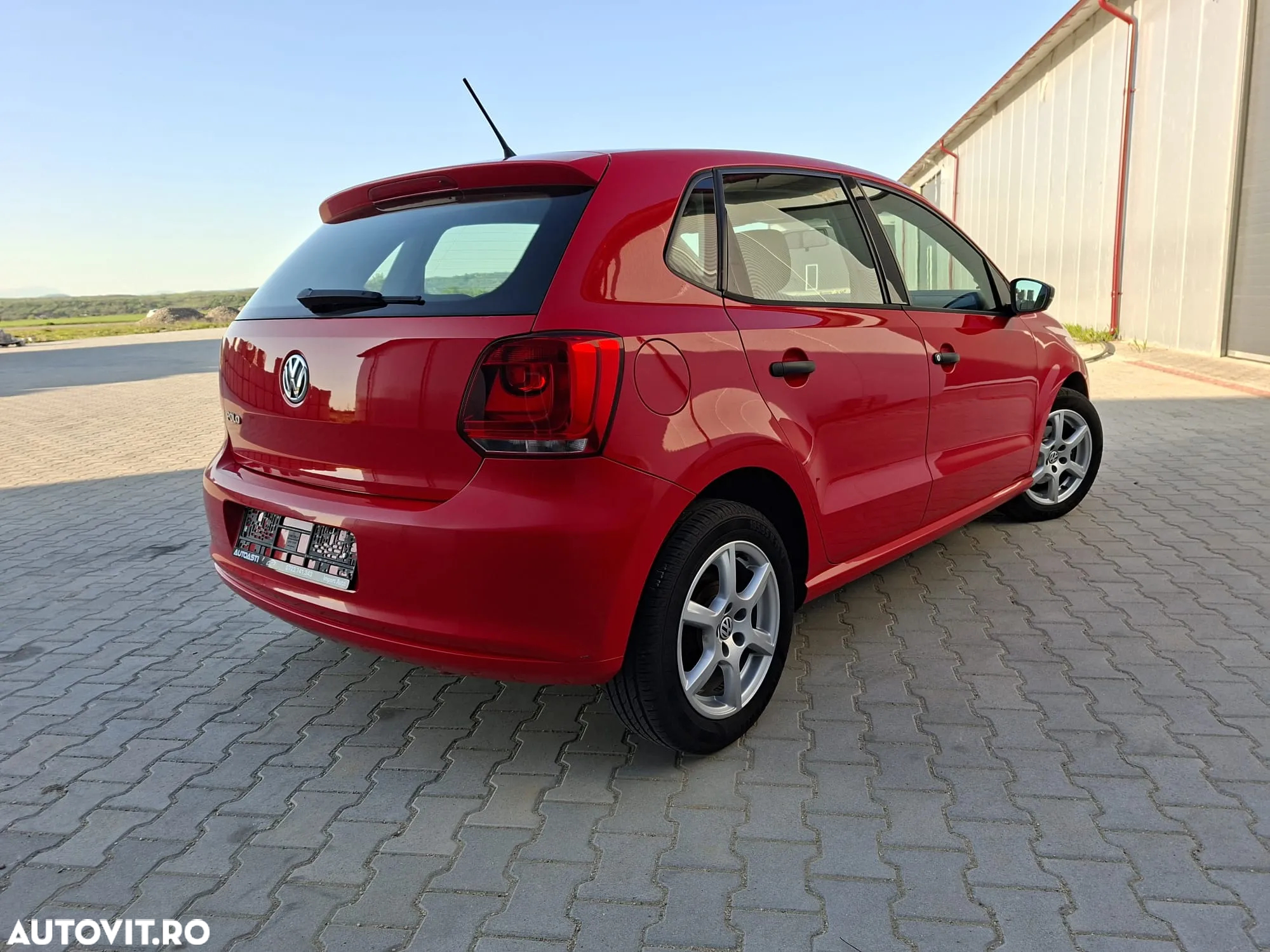 Volkswagen Polo - 4