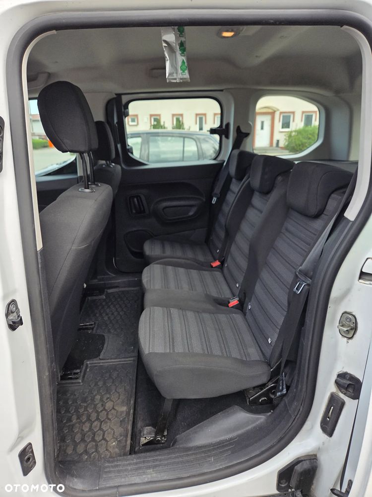 Opel Combo 1.2 Turbo Enjoy S&S - 8