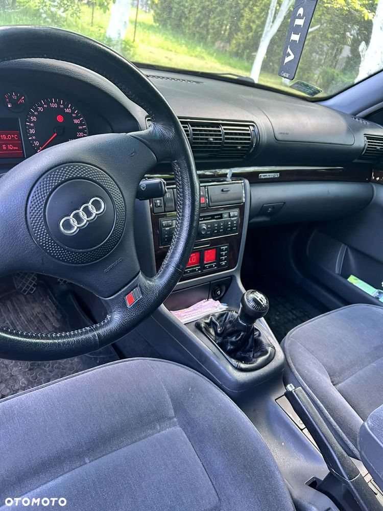 Audi A4 Avant - 3