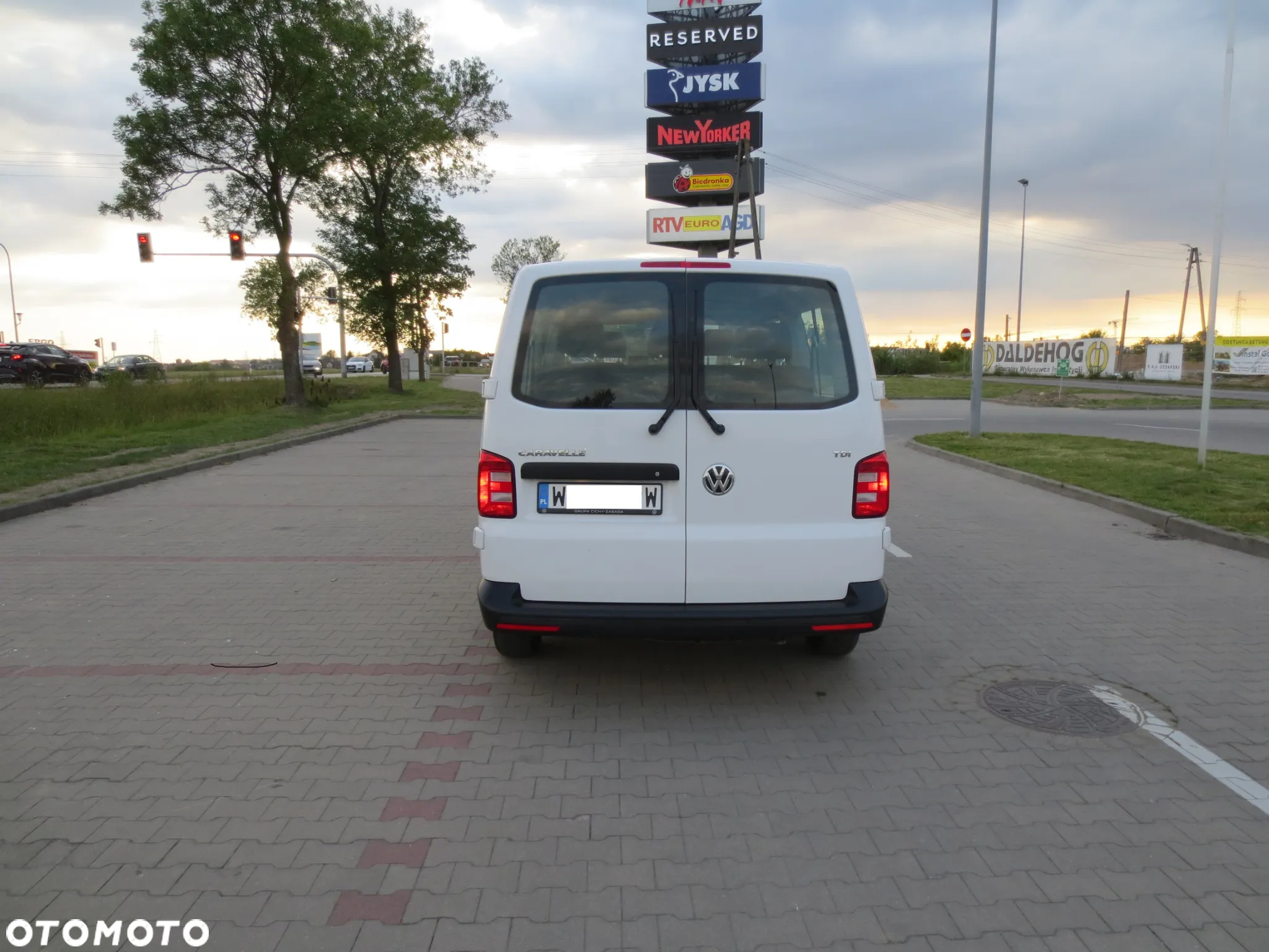 Volkswagen Caravelle 2.0 TDI L2 Trendline - 6