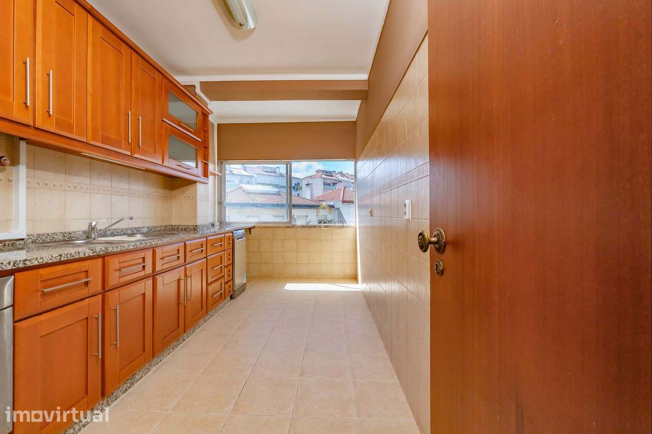 Apartamento T3 com Vista Rio em Santa Iria  - Valor negociável - Grande imagem: 4/37