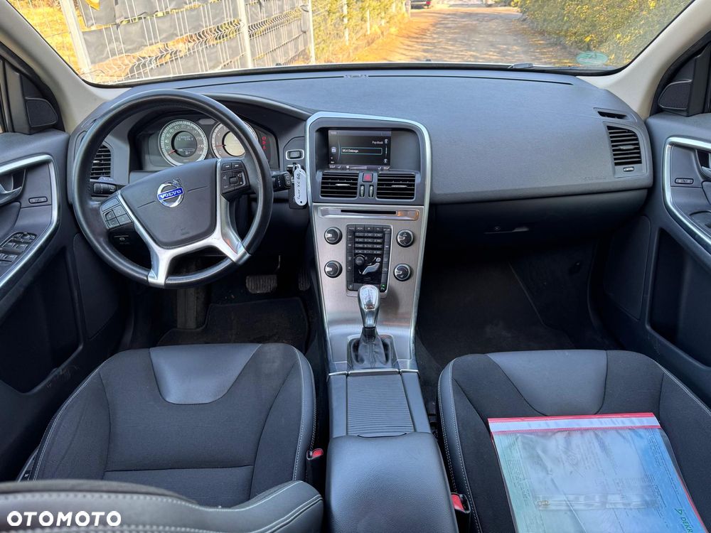 Volvo XC 60 T5 Powershift Momentum - 13